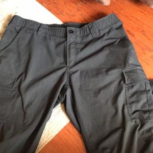 Men’s Under Armour tactical pants - size 38x32